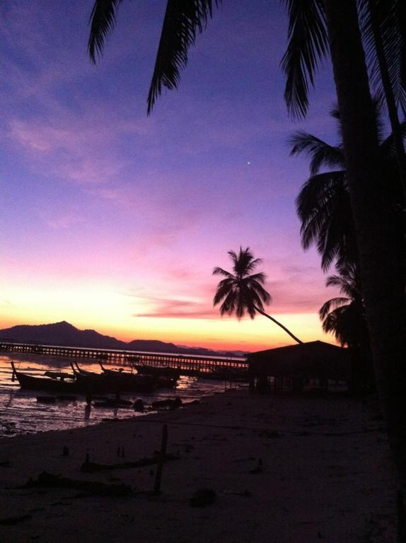 Seaside Home Ko Mook Bagian luar foto